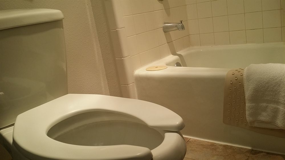 Guest House Inn Medical District Near Texas Tech Univ ラボック エクステリア 写真