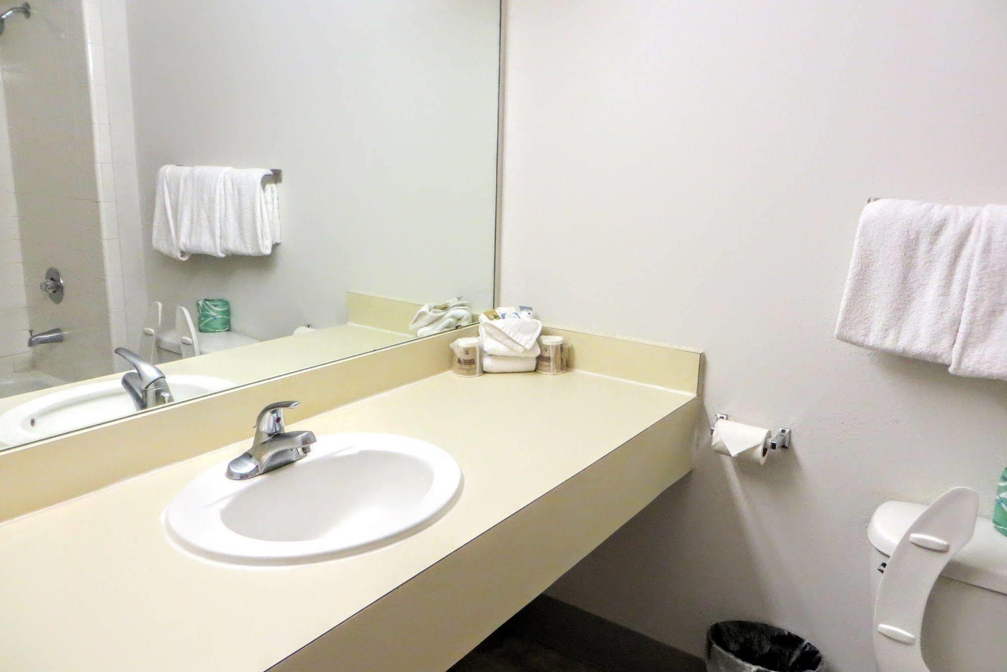 Guest House Inn Medical District Near Texas Tech Univ ラボック エクステリア 写真